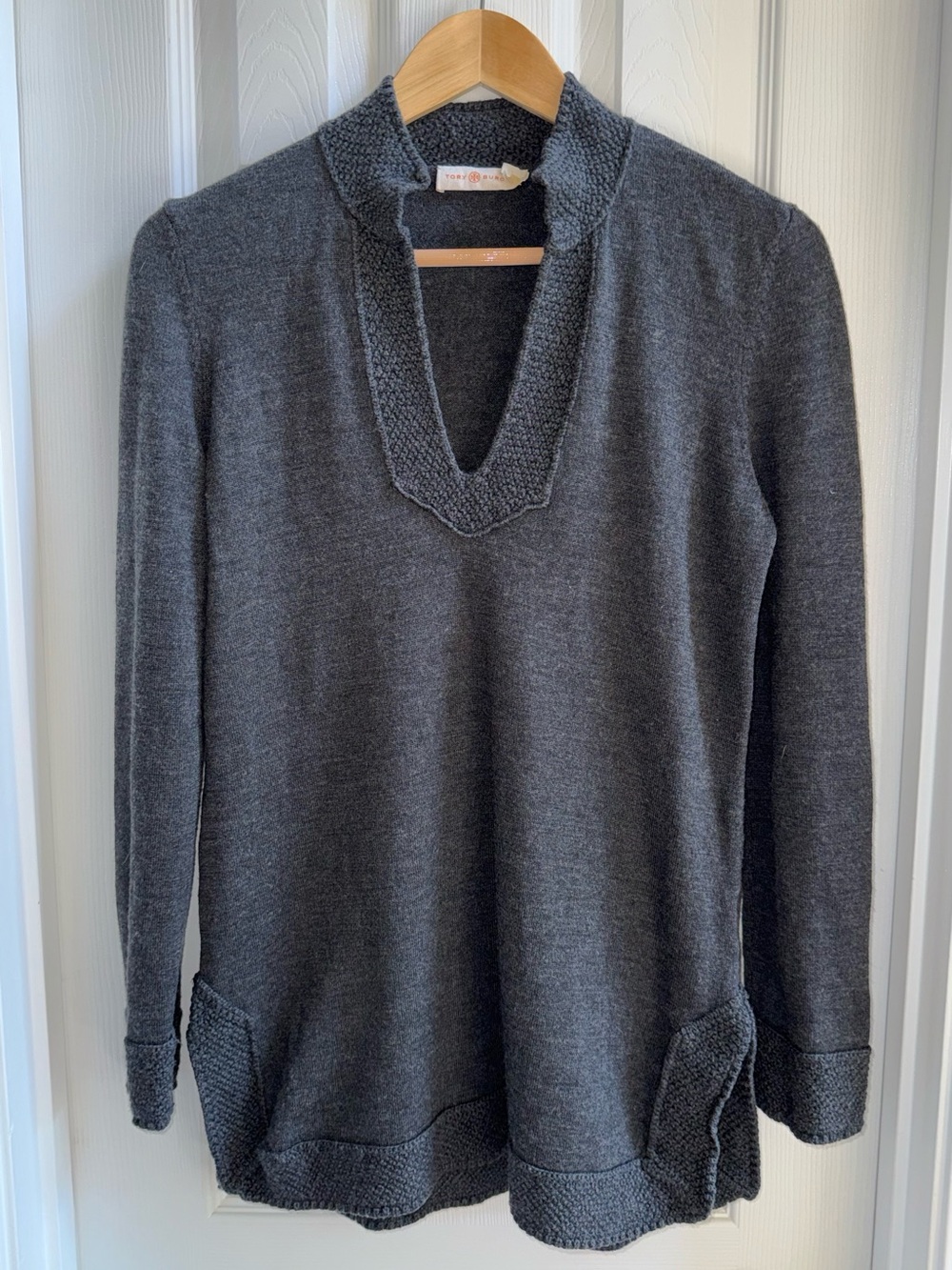 Tory Burch Sweater Grey Knit Textured Trim L V-Neck Tunic Casual Comfy Euro Chic